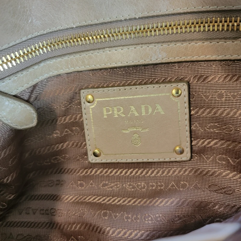 ✨PRADA✨Vitella Satchel Large Calf Leather Tote Soft Metallic Gold - Picture 11 of 15